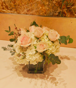 Flower table arrangement