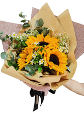 Load image into Gallery viewer, Premium Sunflower bouquet