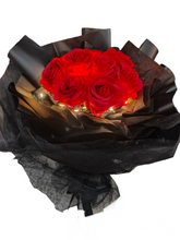 Load image into Gallery viewer, soap red roses bouquet with Led light