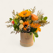 Load image into Gallery viewer, Sunflower with roses box - Elegant Floral Gift Boutique