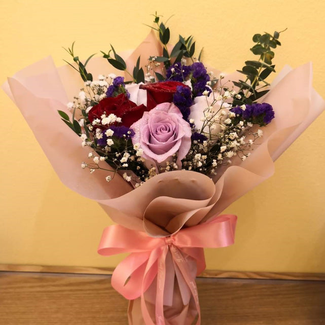 Flower Bouquet - 1 - Elegant Floral Gift Boutique