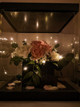 Load image into Gallery viewer, Roses with box arrangement - Elegant Floral Gift Boutique