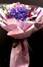 Load image into Gallery viewer, flower bouquet - Elegant Floral Gift Boutique