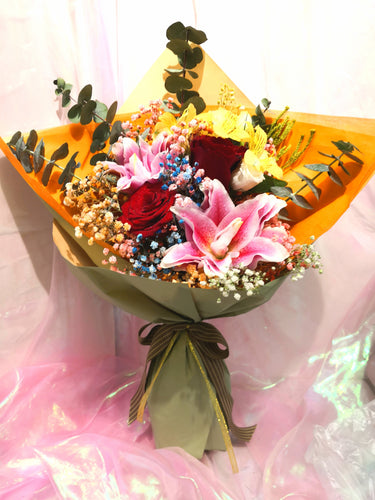 Lily bouquet - Elegant Floral Gift Boutique