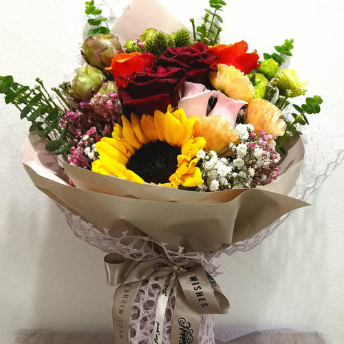 Lifestyle bouquet 2 - Elegant Floral Gift Boutique
