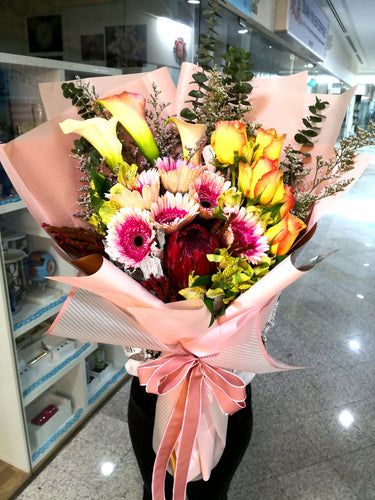 Premium Flower bouquet - Elegant Floral Gift Boutique