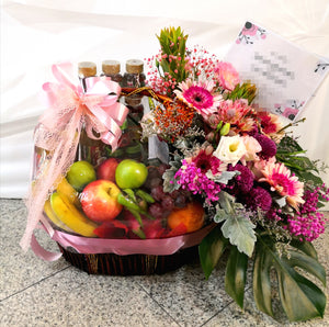 Fruit basket - Elegant Floral Gift Boutique