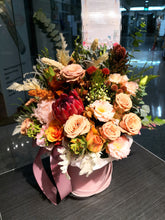 Load image into Gallery viewer, special wild - Elegant Floral Gift Boutique