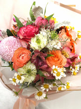 Load image into Gallery viewer, Premium Special mix - Elegant Floral Gift Boutique